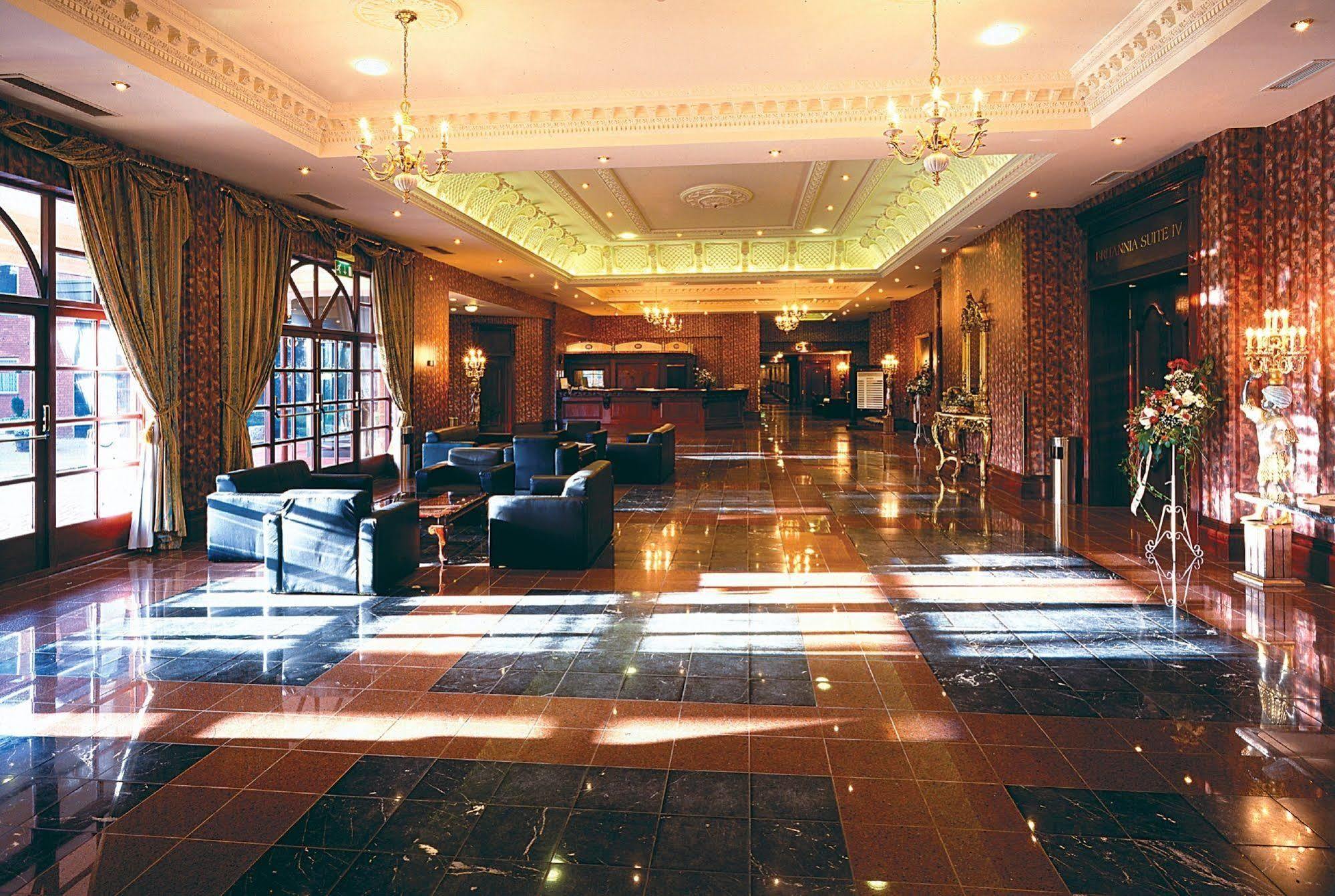 Royal Court Hotel & Spa Coventry Dalaman gambar